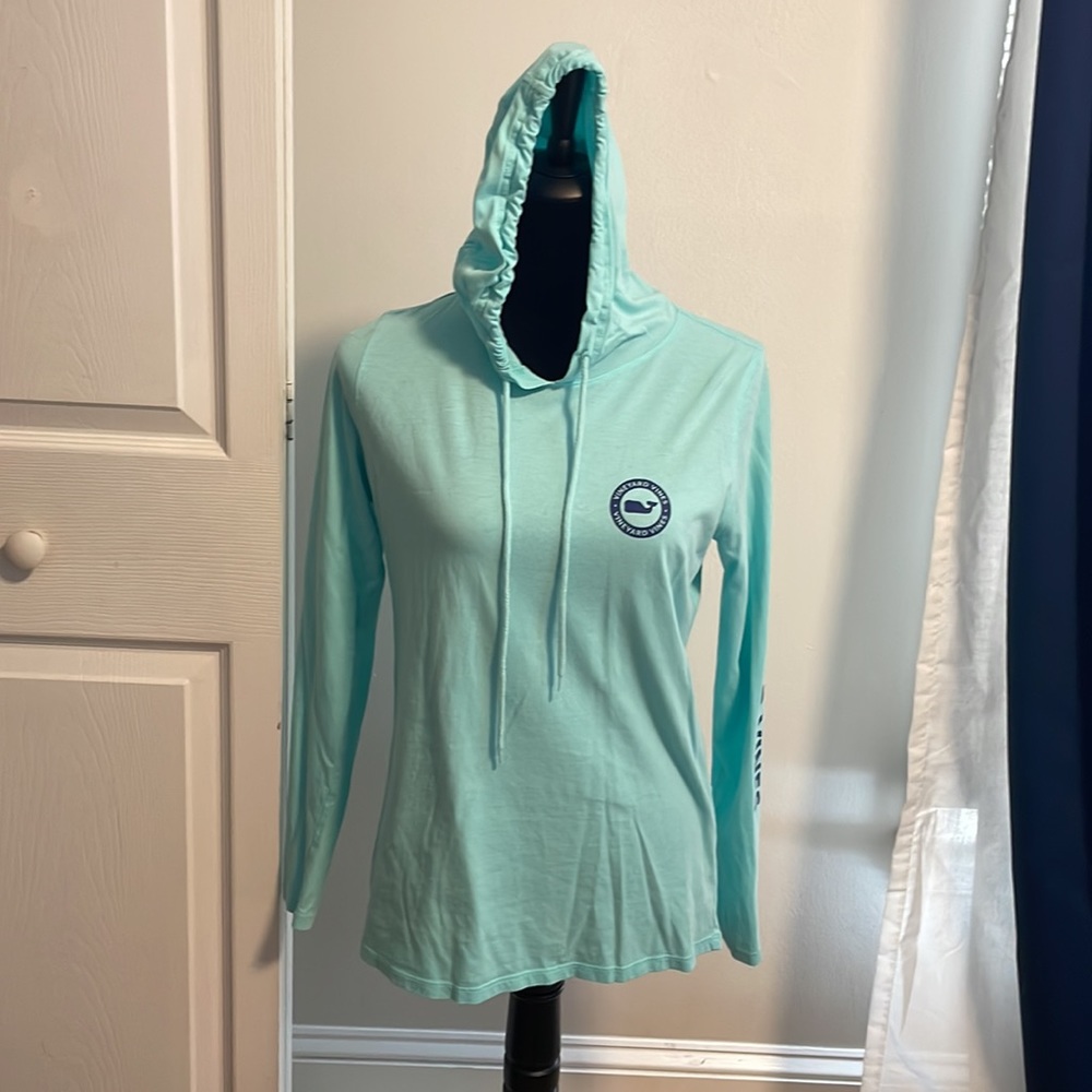 Vineyard vines womans hooded t shirt size small
